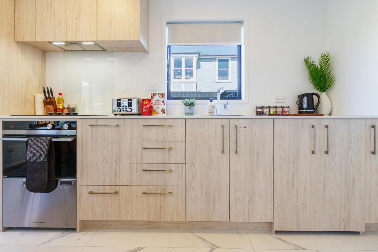 Beachside Bliss: 1 Bed 1 Bath Christchurch Exterior photo